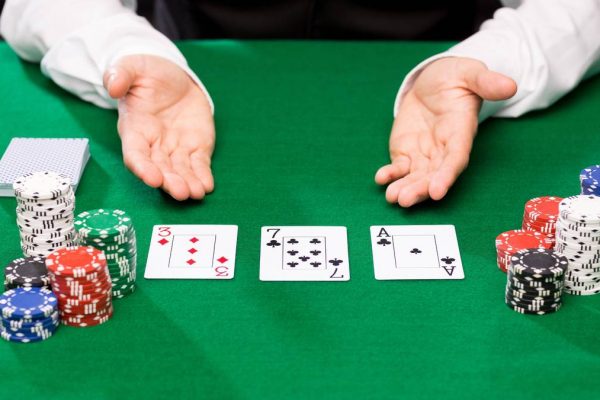 How to play blackjack Bet Beat the Banker It's not as difficult as you think!